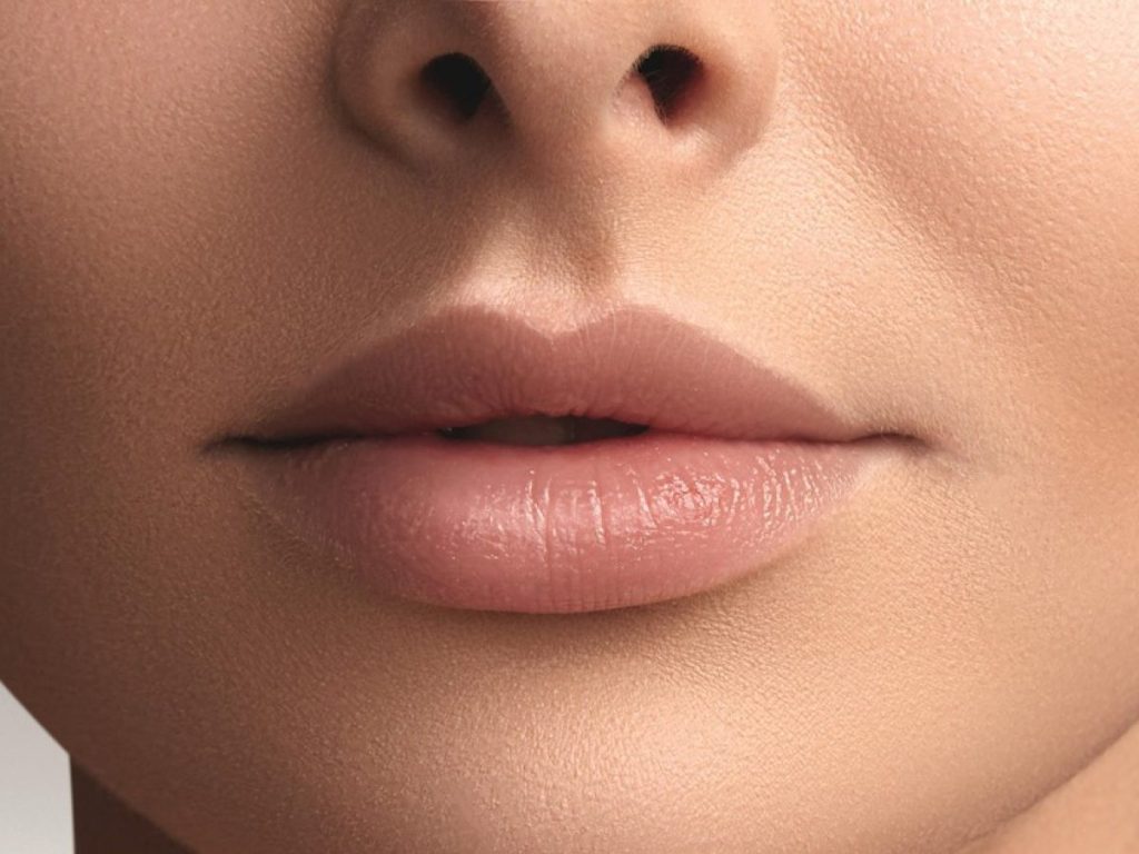 Омоложение Smooth-Lips на аппарате Fotona